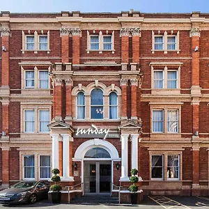 Hotel Mercure Rougemont
